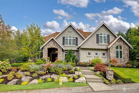 21108 NE 129th Ct, Woodinville, WA 98077