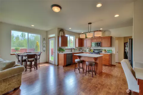 107 Phoenix Ave SW, Orting, WA 98360 photo 14
