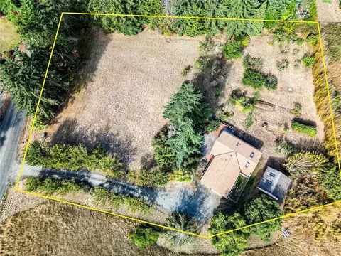 202 Williamson Rd, Sequim, WA 98382 photo 2