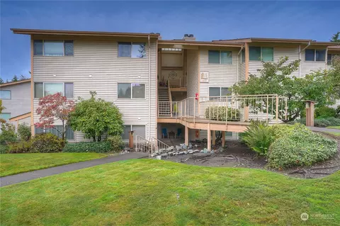 7606 37th St W #3A, University Place, WA 98466