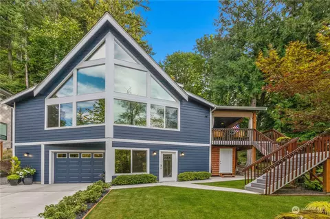 137 Windward Dr, Bellingham, WA 98229
