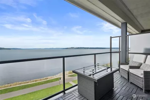 4961 Main St #807, Tacoma, WA 98407