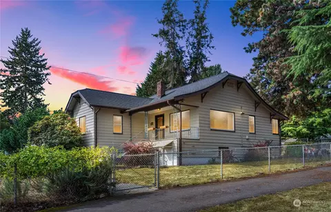 12021 16th Ave S, Seattle, WA 98168