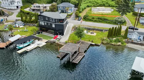 426 S Lake Stevens Rd #1, Lake Stevens, WA 98258