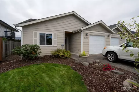 501 W Fir St #1, Sequim, WA 98382