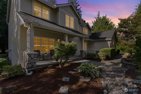 27923 NE Quail Creek Dr, Redmond, WA 98053