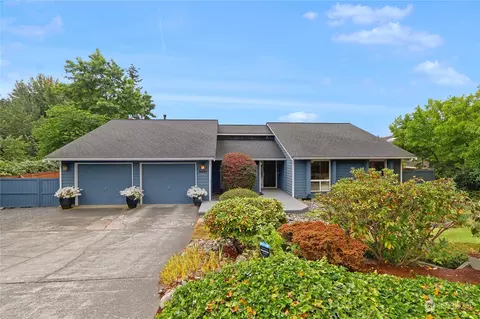 8830 46th Pl W, Mukilteo, WA 98275