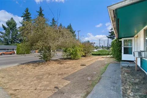 138 176th St E, Spanaway, WA 98387 photo 2