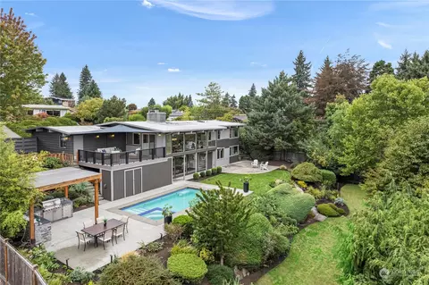 1812 127th Ave SE, Bellevue, WA 98005