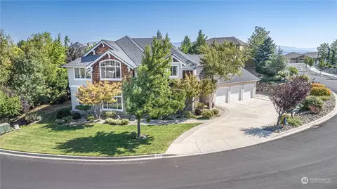 2058 Broadcrest Ct, Wenatchee, WA 98801