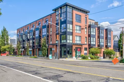 308 N 68th St #209, Seattle, WA 98103