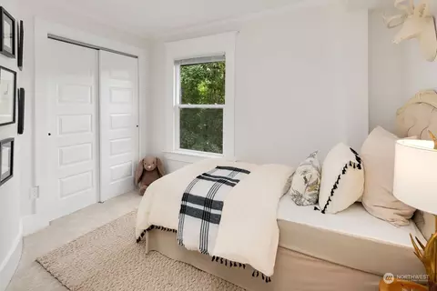 2912 E Cherry St, Seattle, WA 98122 photo 18