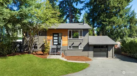 14230 76th Pl NE, Kirkland, WA 98034