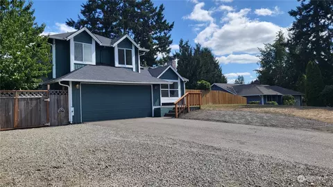 16125 Winchester Dr, Tacoma, WA 98445