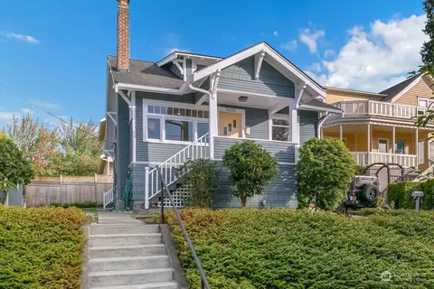 6232 Woodlawn Ave N, Seattle, WA 98103