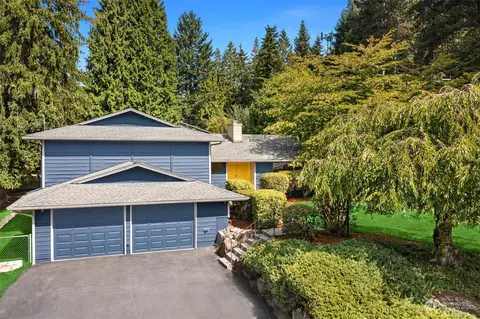 15374 NE 202nd St, Woodinville, WA 98072