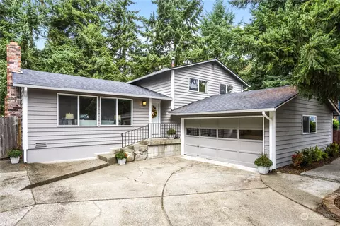 31311 33rd Ave SW, Federal Way, WA 98023