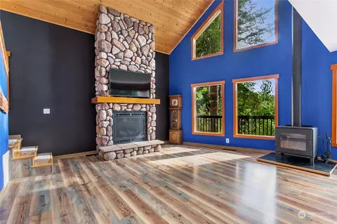 7724 Viewridge Dr, Maple Falls, WA 98266 photo 2