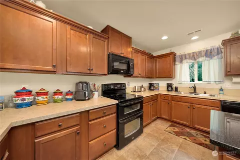 1315 Daffodil Ave NE, Orting, WA 98360 photo 9