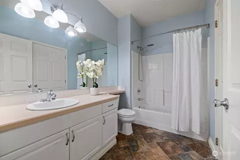 23908 Bothell Everett Hwy #B203, Bothell, WA 98021 photo 11