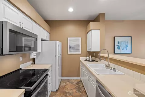 23908 Bothell Everett Hwy #B203, Bothell, WA 98021 photo 8