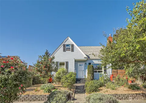 2933 S 18th St, Tacoma, WA 98405