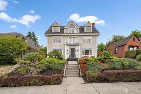 1524 46th Ave SW, Seattle, WA 98116
