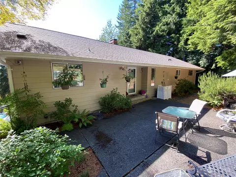 917 N Lake Hill Rd, Montesano, WA 98563