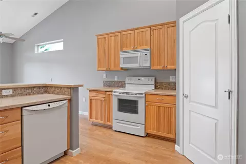 73 Willow Pointe Loop, Longview, WA 98632 photo 10