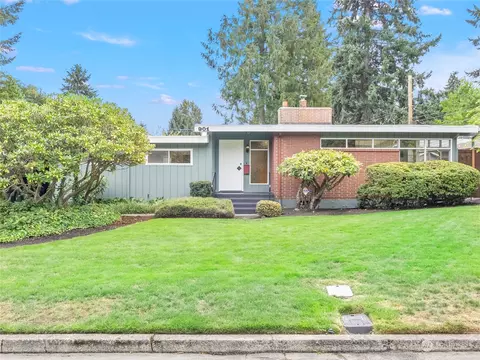 901 Daniels Dr, Fircrest, WA 98466