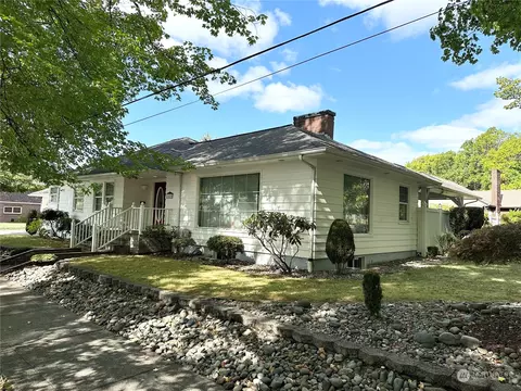 1820 Louisiana St, Longview, WA 98632