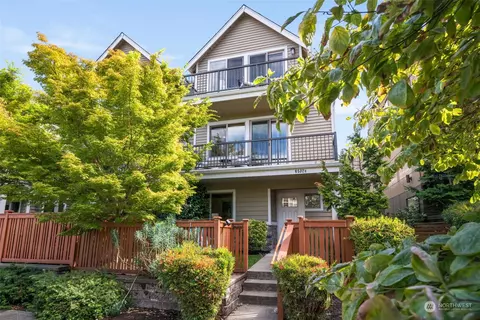6532 42nd Ave SW #B, Seattle, WA 98136