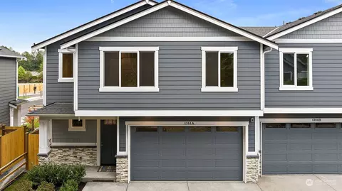4304 141st St SE #B, Snohomish, WA 98296