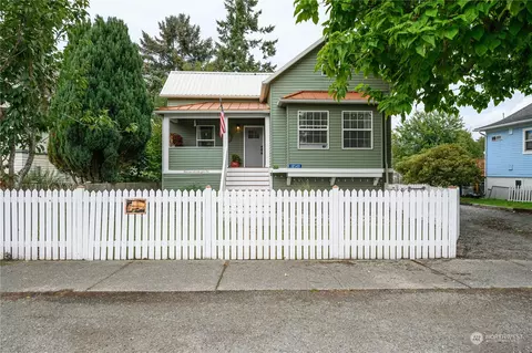 18549 Main St, Conway, WA 98238