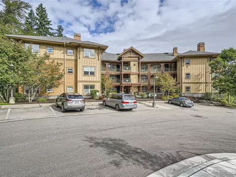 1000 Cabin Creek Ln SW #B101, Issaquah, WA 98027