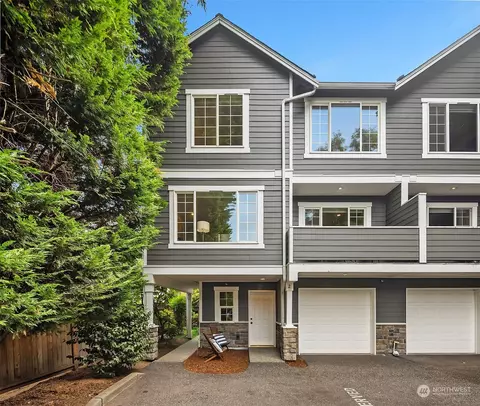 8321 167th Ave NE #2, Redmond, WA 98052