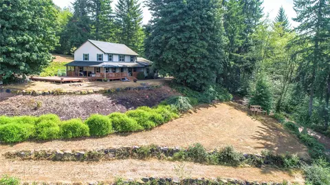 152 Broken Arrow Rd, Longview, WA 98632