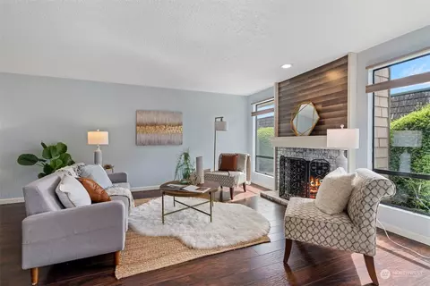 12600 4th Ave W #10D, Everett, WA 98204