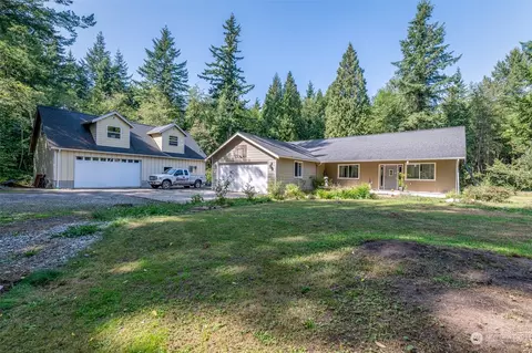 3956 Bay Rd, Ferndale, WA 98248