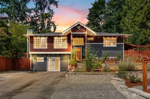 11432 NE 92nd St, Kirkland, WA 98033