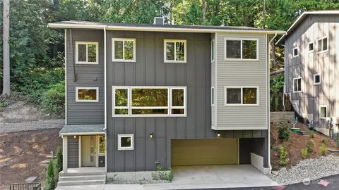 21123 NE 6th St, Sammamish, WA 98074