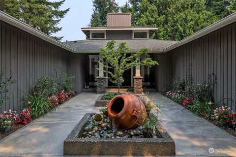 20812 NE 25th St, Sammamish, WA 98074