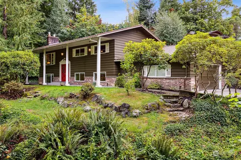 439 SW 191st St, Normandy Park, WA 98166