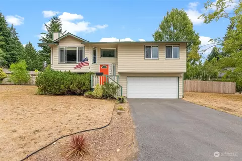 6800 Skyview Pl NW, Bremerton, WA 98311