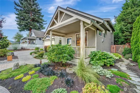 1714 K Ave, Anacortes, WA 98221