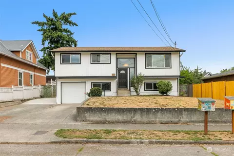 3932 S Morgan St, Seattle, WA 98118
