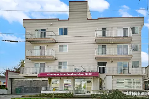 11532 15th Ave NE #207, Seattle, WA 98125