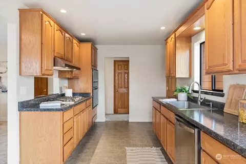1411 Kossuth Ave, Everett, WA 98203 photo 8