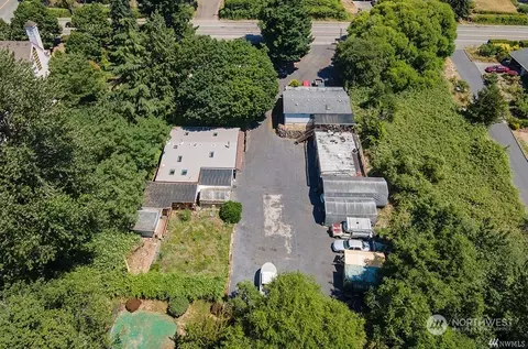 9823 26th Ave SW, Seattle, WA 98106