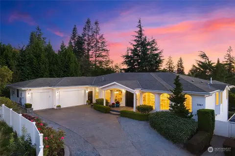 5907 111th Pl NE, Kirkland, WA 98033